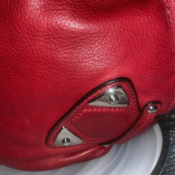 B. Makowsky cranberry red Shoulder bag! EUC! - Picture 8 of 16
